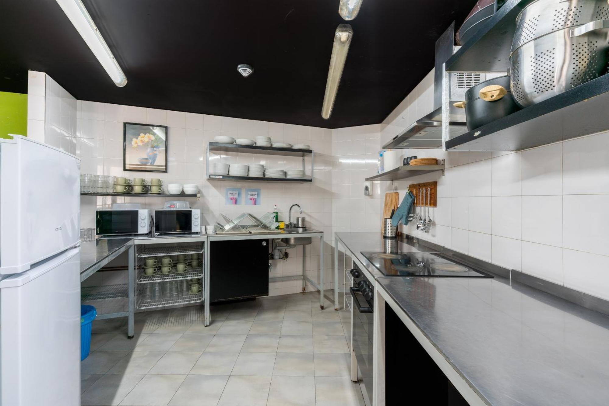 Ganbara Hostel Bilbao Exteriör bild